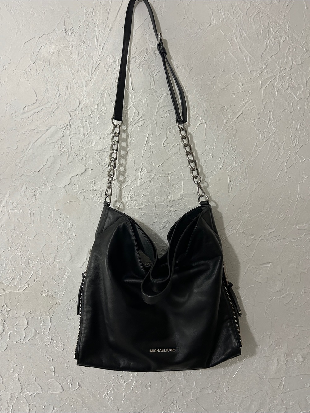 Michael Kors Black Leather Shoulder Bag with Chain Strap